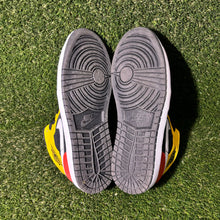 Load image into Gallery viewer, Size 9.5 - Air Jordan 1 SE Mid Amarillo