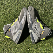 Load image into Gallery viewer, Size 8 - Jordan Mars 270 Electric Green
