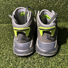 Load image into Gallery viewer, Size 8 - Jordan Mars 270 Electric Green