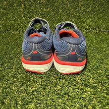 Load image into Gallery viewer, Size 9C - Kids NEW BALANCE 680V5 BLUE IA680SP5