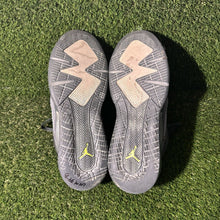 Load image into Gallery viewer, Size 8 - Jordan Mars 270 Electric Green