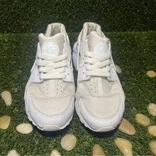 Load image into Gallery viewer, Kids Size 4 (GS) - Nike Huarache Run Low White Pure Platinum
