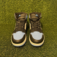Load image into Gallery viewer, Size 8.5 - Jordan 1 Retro OG High UNC Toe