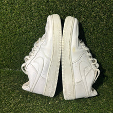Load image into Gallery viewer, Kids Size 7 (GS) - Nike Air Force 1 Low White - 314192-117