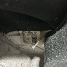 Load image into Gallery viewer, Size 10 - Jordan 2 Retro Mid Chicago