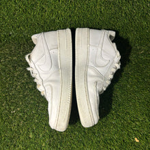 Load image into Gallery viewer, Kids Size 7 (GS) - Nike Air Force 1 Low White - 314192-117