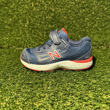 Load image into Gallery viewer, Size 9C - Kids NEW BALANCE 680V5 BLUE IA680SP5