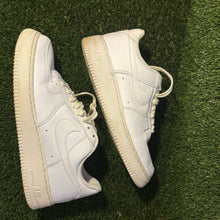 Load image into Gallery viewer, Size 8 - Nike Air Force 1 '07 Low Triple White