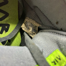 Load image into Gallery viewer, Size 8 - Jordan Mars 270 Electric Green