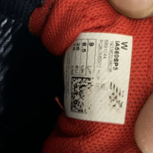 Load image into Gallery viewer, Size 9C - Kids NEW BALANCE 680V5 BLUE IA680SP5