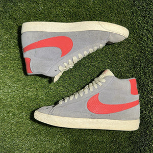 Size 8.5 - Nike Blazer Mid ‘77 Suede Snake Skin Grey/Red Women’s Athletic Sneake