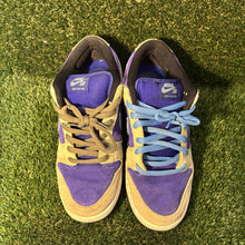 Load image into Gallery viewer, Size 9.5 - Nike Dunk SB Low ACG Celadon
