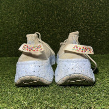 Load image into Gallery viewer, Size 14 - Nike Space Hippie 04 Be True
