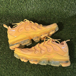 Size 8.5 - Nike Air VaporMax Plus Yolk Women’s