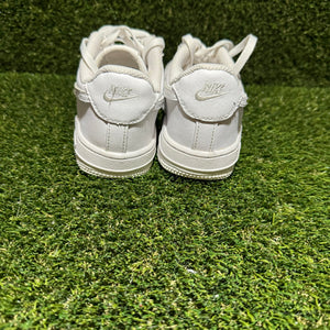 Size 13.5 (PS) - Kids Nike Force 1 LE Low Triple White