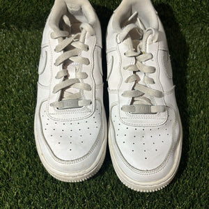 Size 6.5 (GS) - Kids Nike Air Force 1 LE Low Triple White