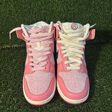 Load image into Gallery viewer, Size 8 - Nike Dunk High Hoops Women’s
