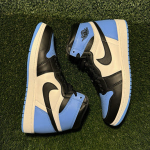 Size 8.5 - Jordan 1 Retro OG High UNC Toe