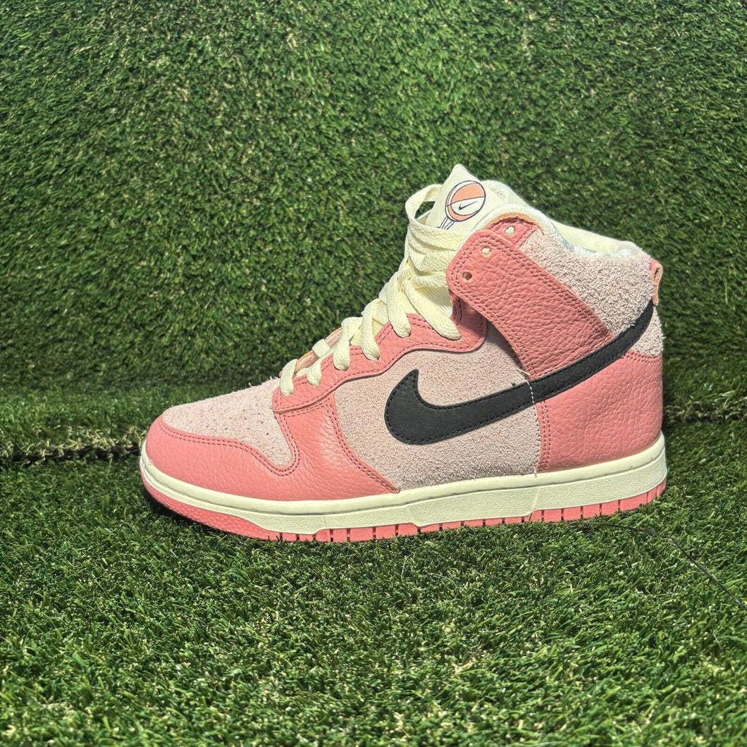 Size 8 - Nike Dunk High Hoops Women’s