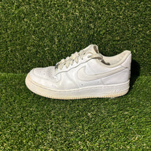 Load image into Gallery viewer, Size 7 - Nike Air Force 1 &#39;07 White Women’s
