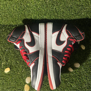 Size 10.5 - Jordan 1 Retro High OG Bloodline 2019