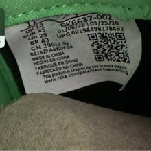 Load image into Gallery viewer, Size 11 - Air Jordan 1 Zoom High Zen Green
