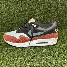 Load image into Gallery viewer, Size 11 - Nike De'Aaron Fox x Air Max 1 Swipa
