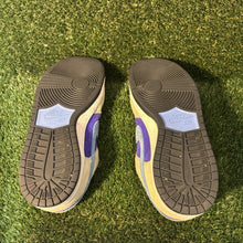 Load image into Gallery viewer, Size 9.5 - Nike Dunk SB Low ACG Celadon
